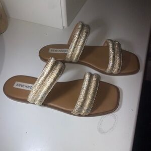 Steve Madden Dandy Natural Raffia Dual Metallic flat sandal gold/silver shoe